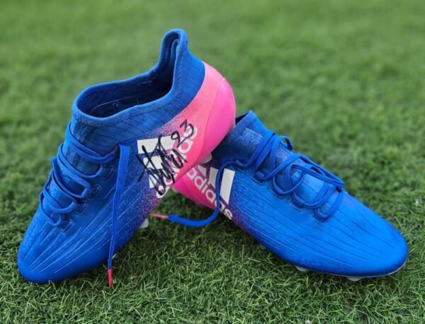Nikos Kaltsas – Asteras Tripolis – MATCH-WORN AND SIGNED BOOTS FROM SEASON 2016/2017 - Image 2