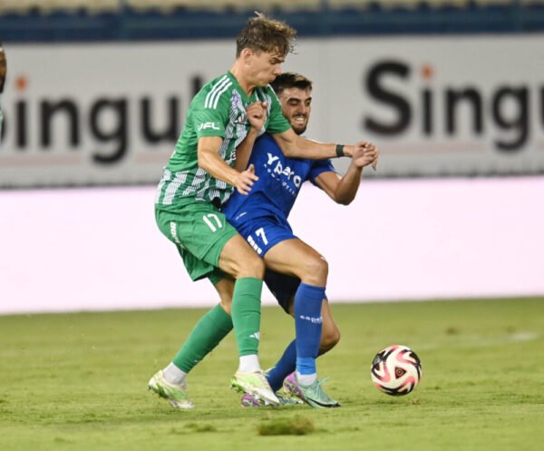 Milosz Matysik – Aris Limassol – MATCH-WORN AND SIGNED SHIRT – CYPRUS FIRST DIVISION CHAMPIONSHIP – SEASON 2024/2025 - Image 4
