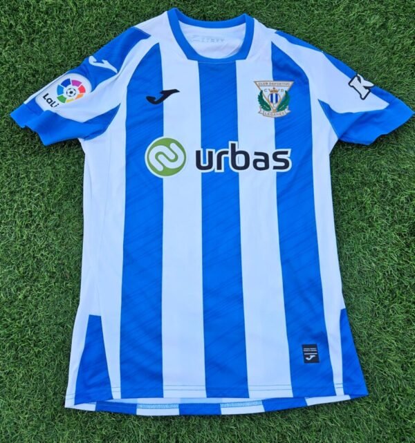 Sergi Palencia – Leganes – MATCH WORN AND SIGNED JERSEY – LA LIGA – SEASON 2021/2022 - Image 3