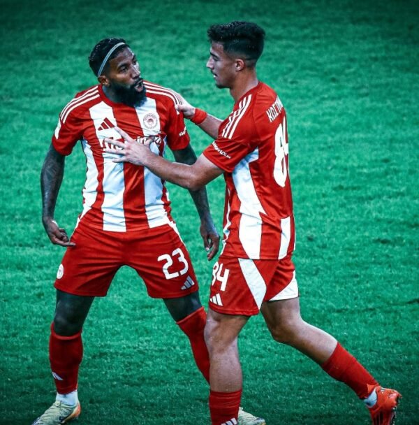 RODINEI – OLYMPIACOS PIRAEUS – OFFICIAL TEAM-SIGNED JERSEY – SEASON 2024/2025 - Image 4