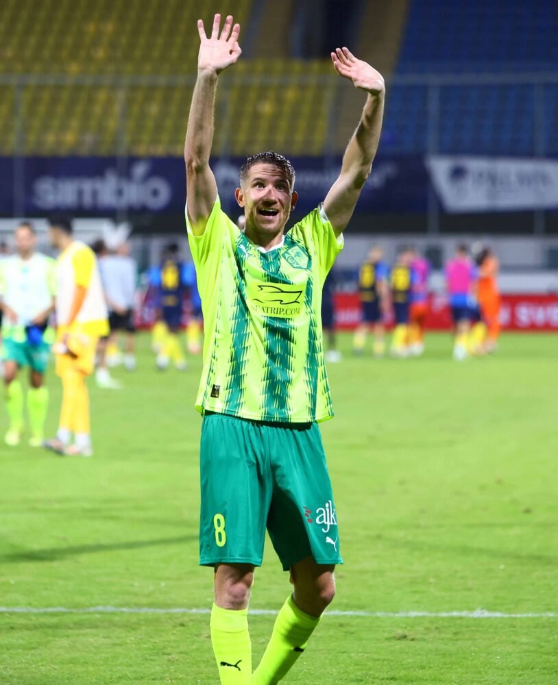 MARCUS ROHDEN – AEK LARNACA – MATCH WORN AND SIGNED JERSEY – CELJE VS AEK LARNACA (1-1, 24/7/2025) – EUROPA LEAGUE QUALIFIERS - Image 6