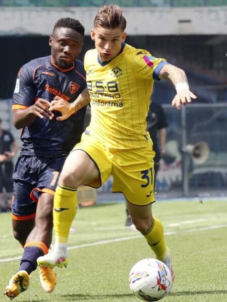 TOMAS SUSLOV - HELLAS VERONA - COMMEMORATIVE JERSEY FOR THE 1984/1985 SCUDETTO - NUMBERED 1180/1985